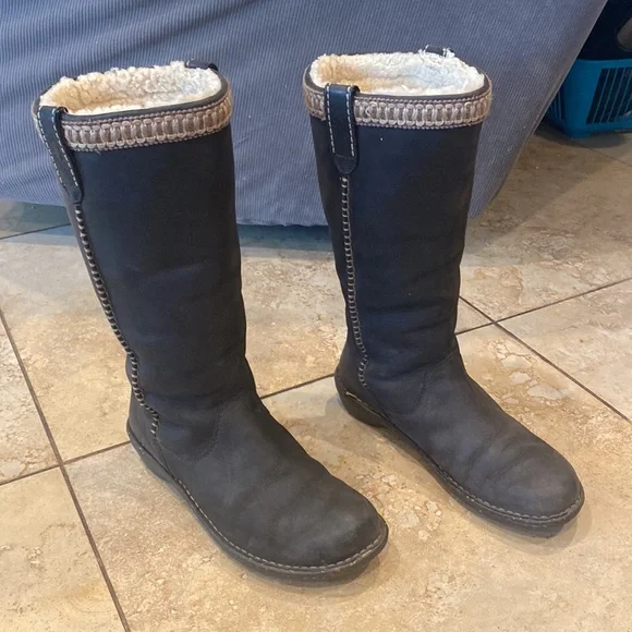 UGG Australia Boots With fur Size 8 - Picture 11 of 15